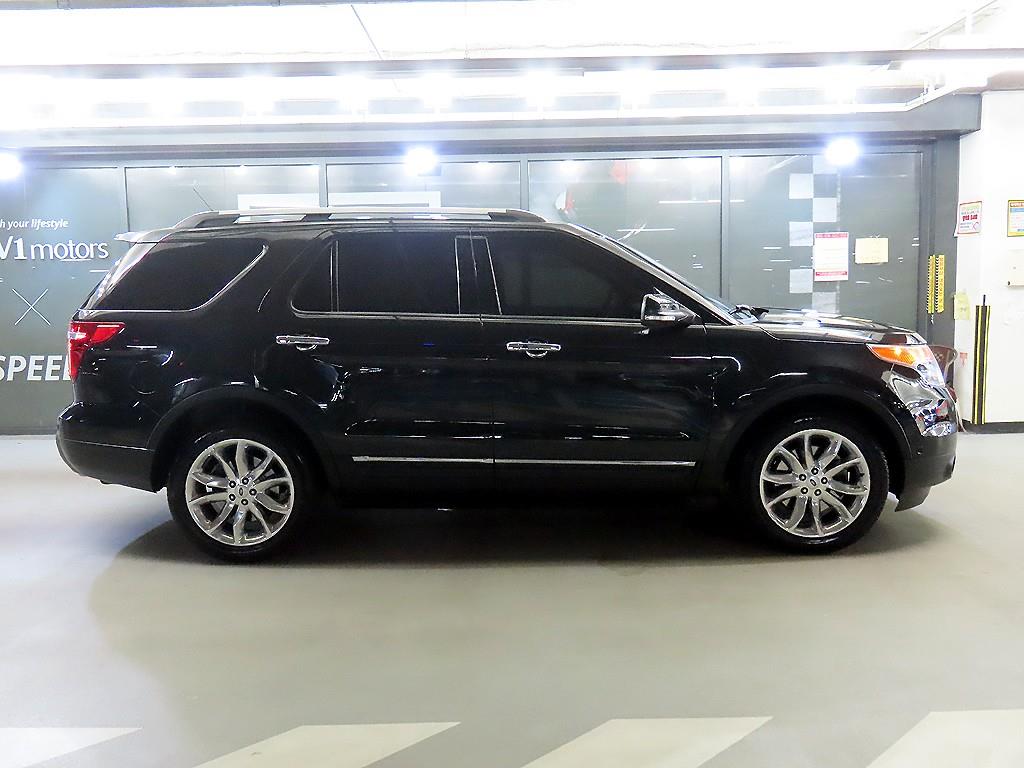 Ford Explorer - Vista 3