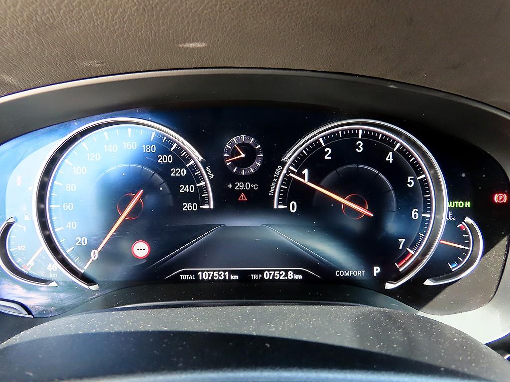 BMW 5 Series - Vista 11