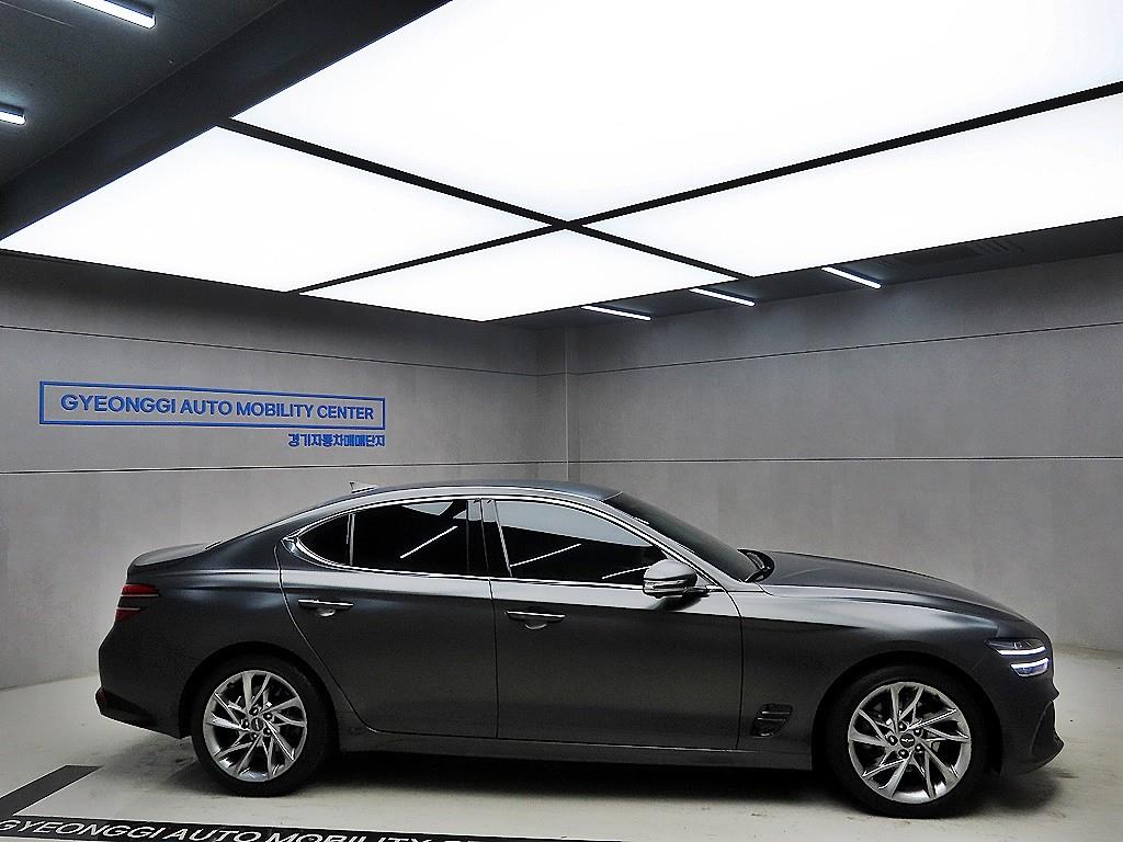 Genesis G70 - Vista 2