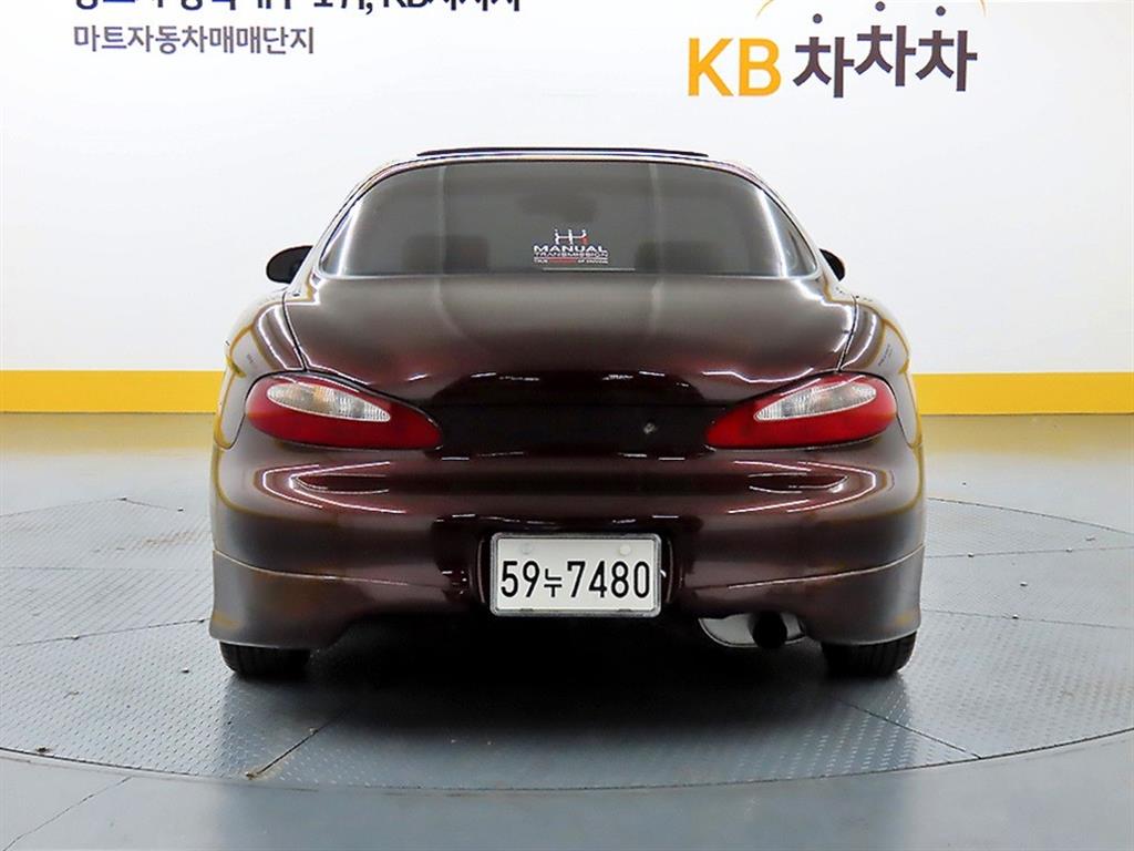 KIA Opirus - Vista 3