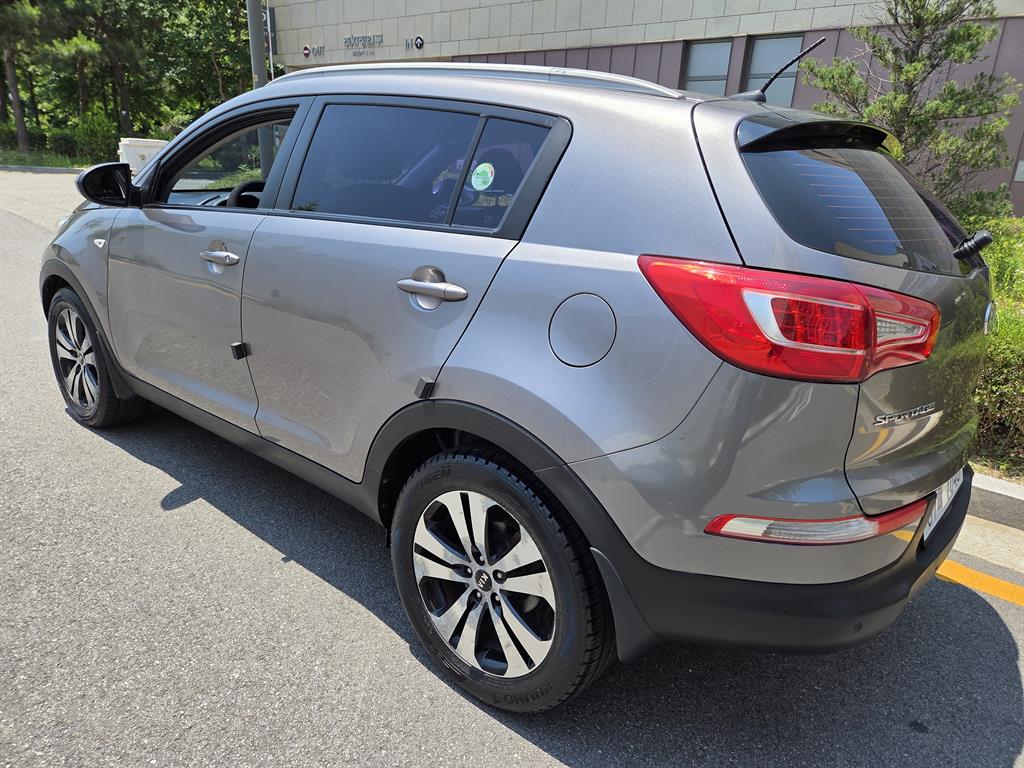 KIA Sportage - Vista 11