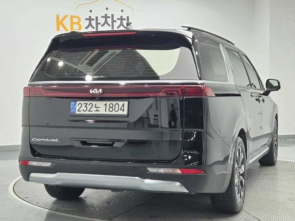 KIA Carnival - Vista 3