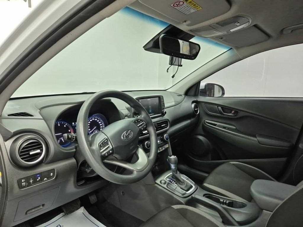 HYUNDAI Kona - Vista 9