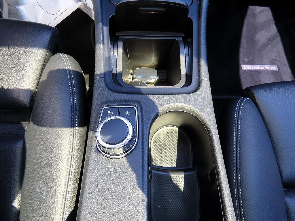 Mercedes Benz GLA Class 2016 Negro - Importación desde Corea - HF Imports Iquique - Foto 14