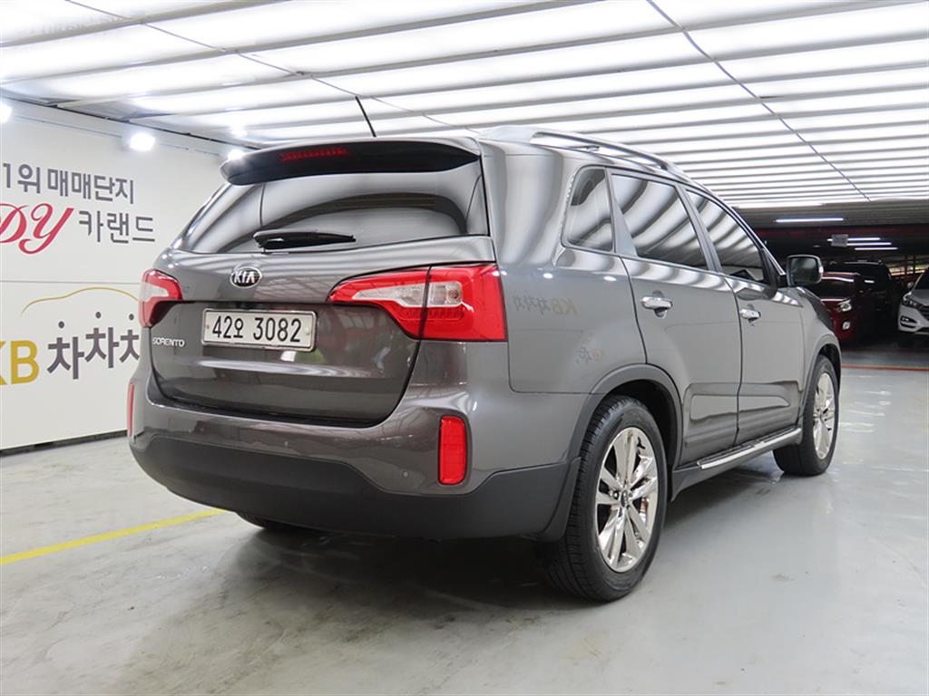 KIA Sorento - Vista 6
