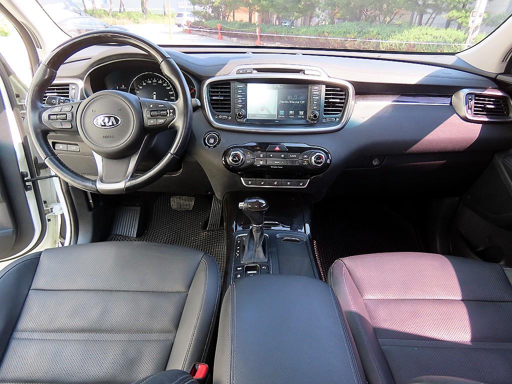 KIA Sorento - Vista 9