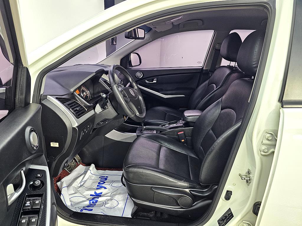 Ssangyong Korando - Vista 10