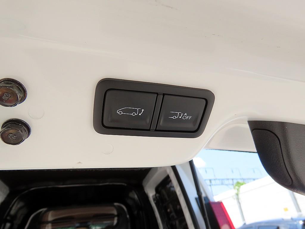 HYUNDAI Staria 2025 Blanco - Importación desde Corea - HF Imports Iquique - Foto 19