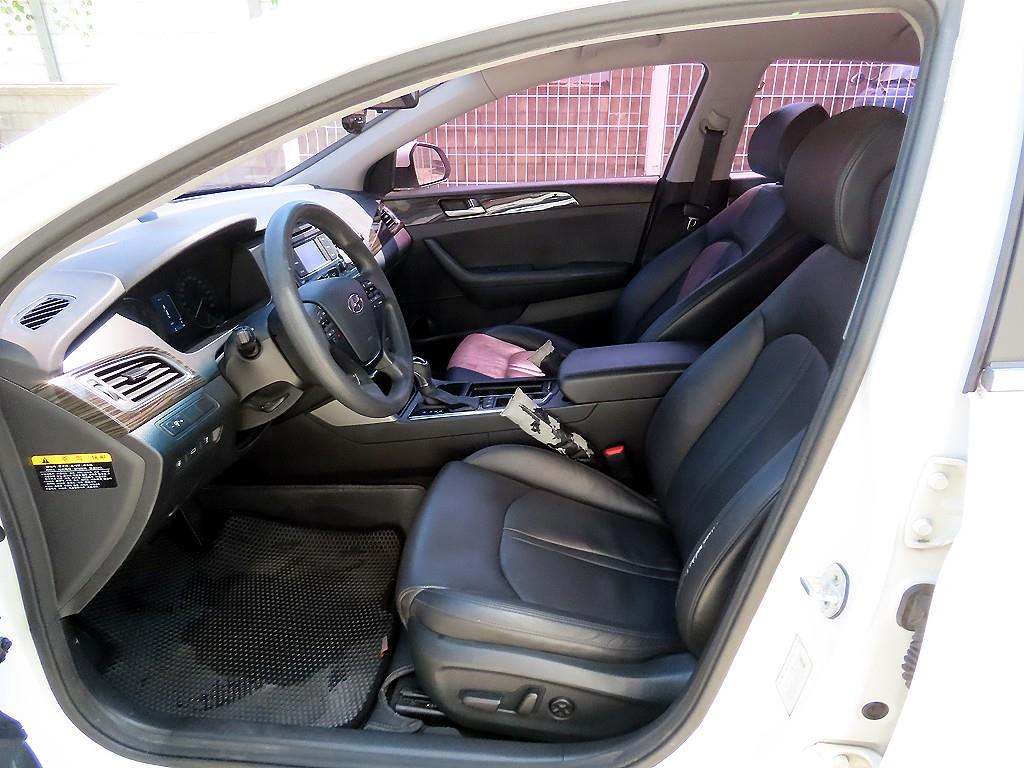 HYUNDAI Sonata - Vista 7