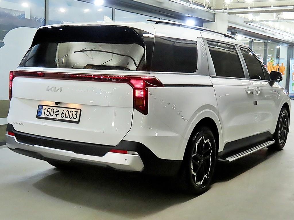 KIA Carnival - Vista 6
