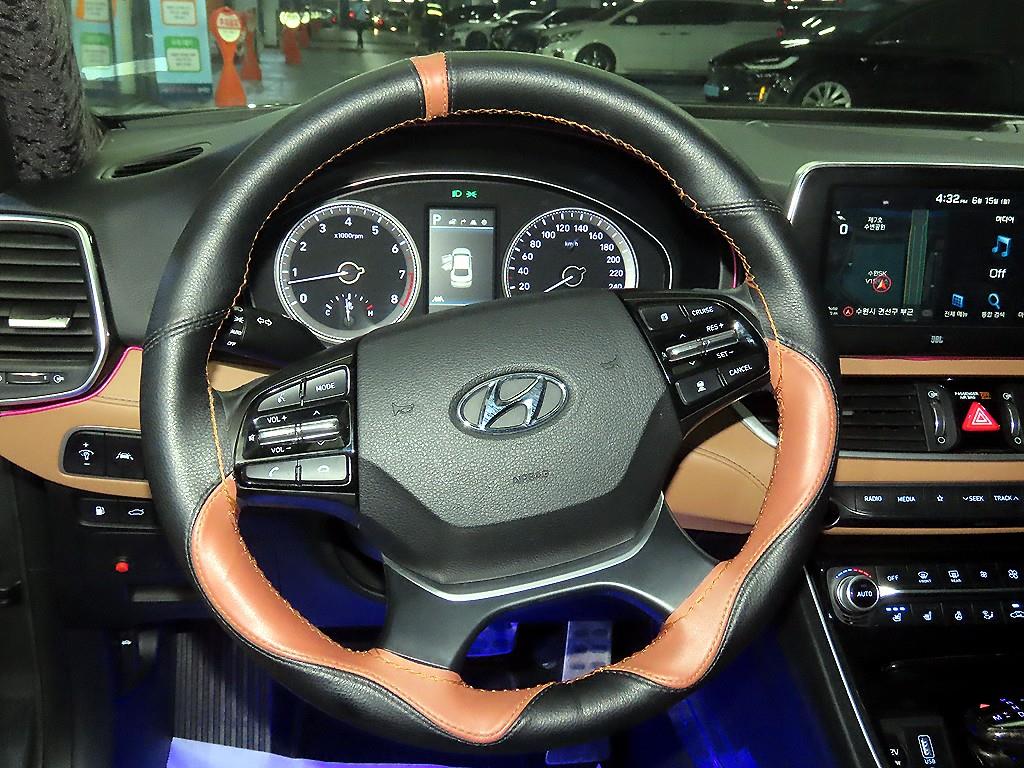 HYUNDAI Grandeur - Vista 10