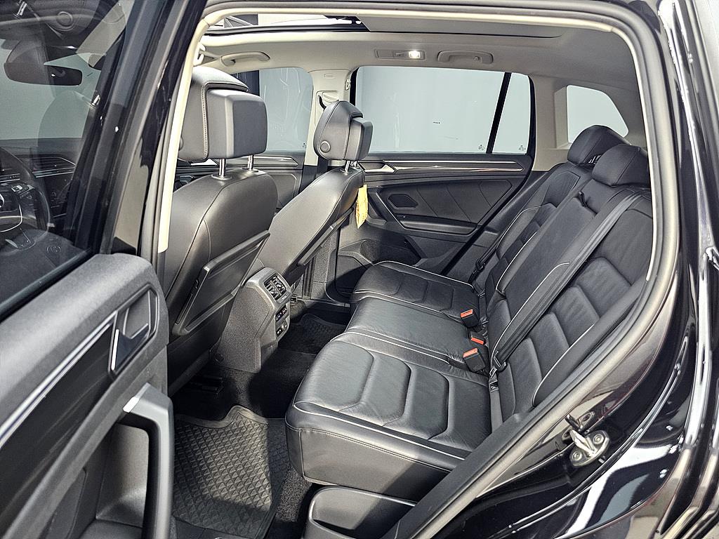 Volkswagen Tiguan - Vista 11