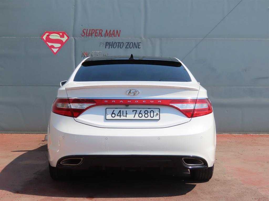 HYUNDAI Grandeur - Vista 6