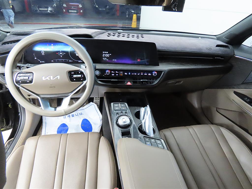 KIA K8 - Vista 9