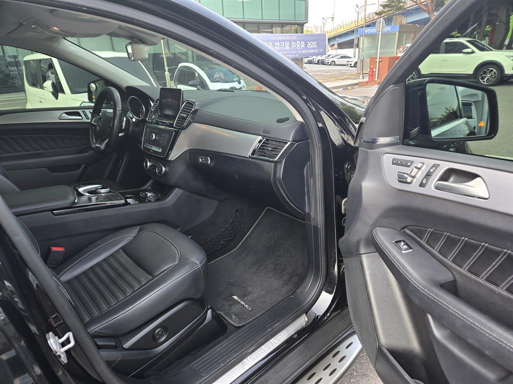 Mercedes Benz GLE Class 2018 Negro - Importación desde Corea - HF Imports Iquique - Foto 19