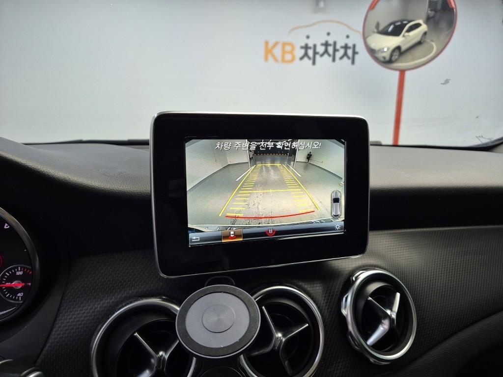 Mercedes Benz GLA Class 2017 Blanco - Importación desde Corea - HF Imports Iquique - Foto 16