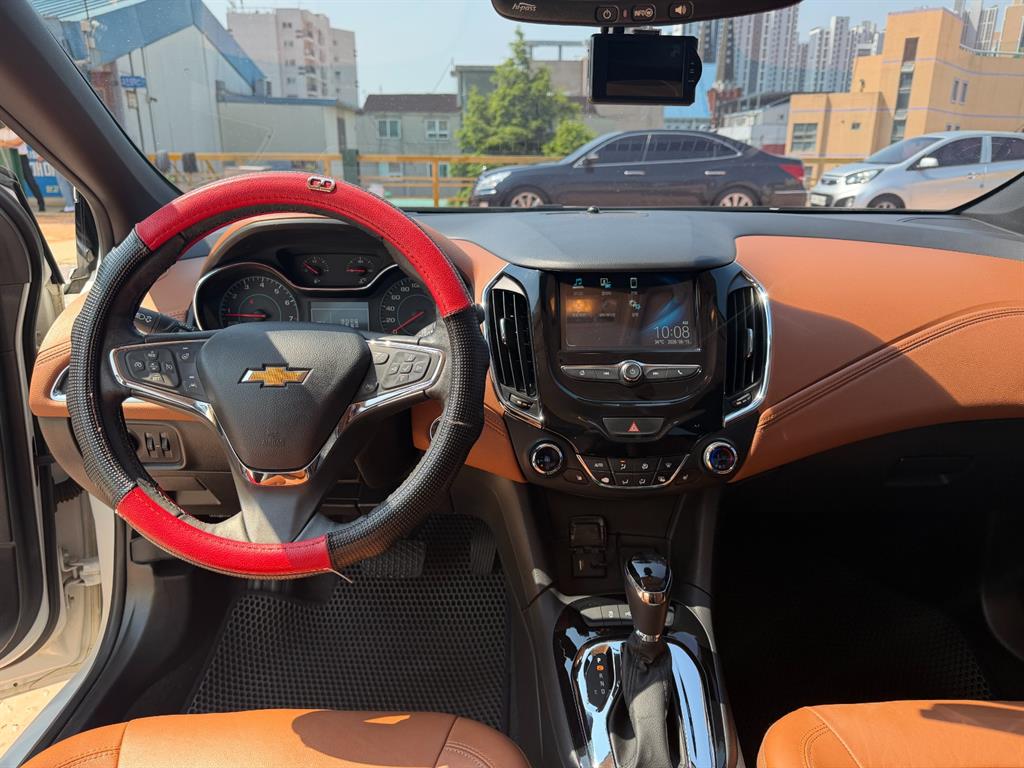 Chevrolet Cruise - Vista 7