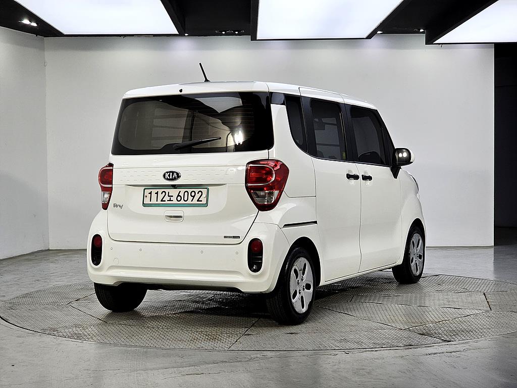 KIA Ray - Vista 3