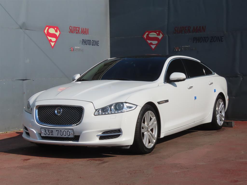 Jaguar XJ 2013