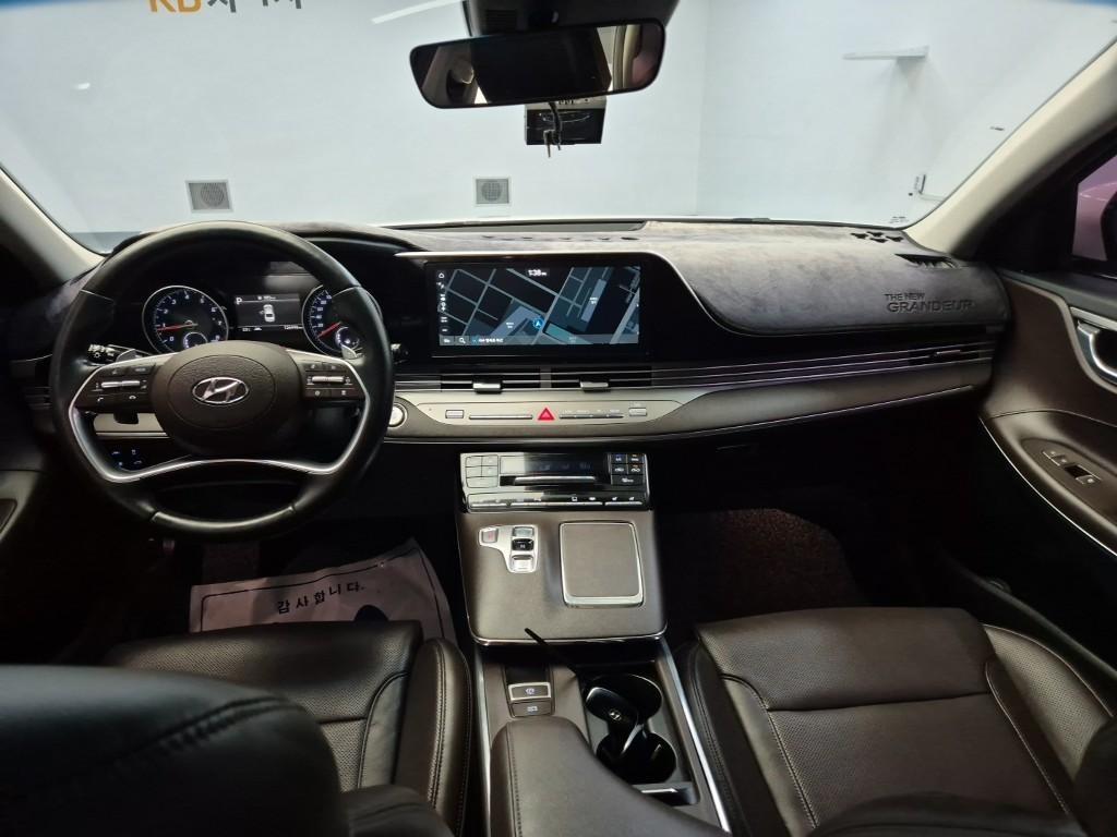 HYUNDAI Grandeur - Vista 8