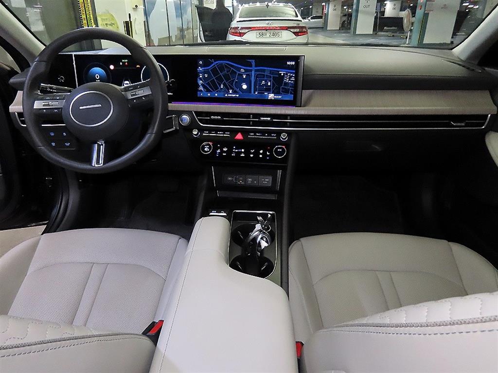 HYUNDAI Sonata - Vista 12