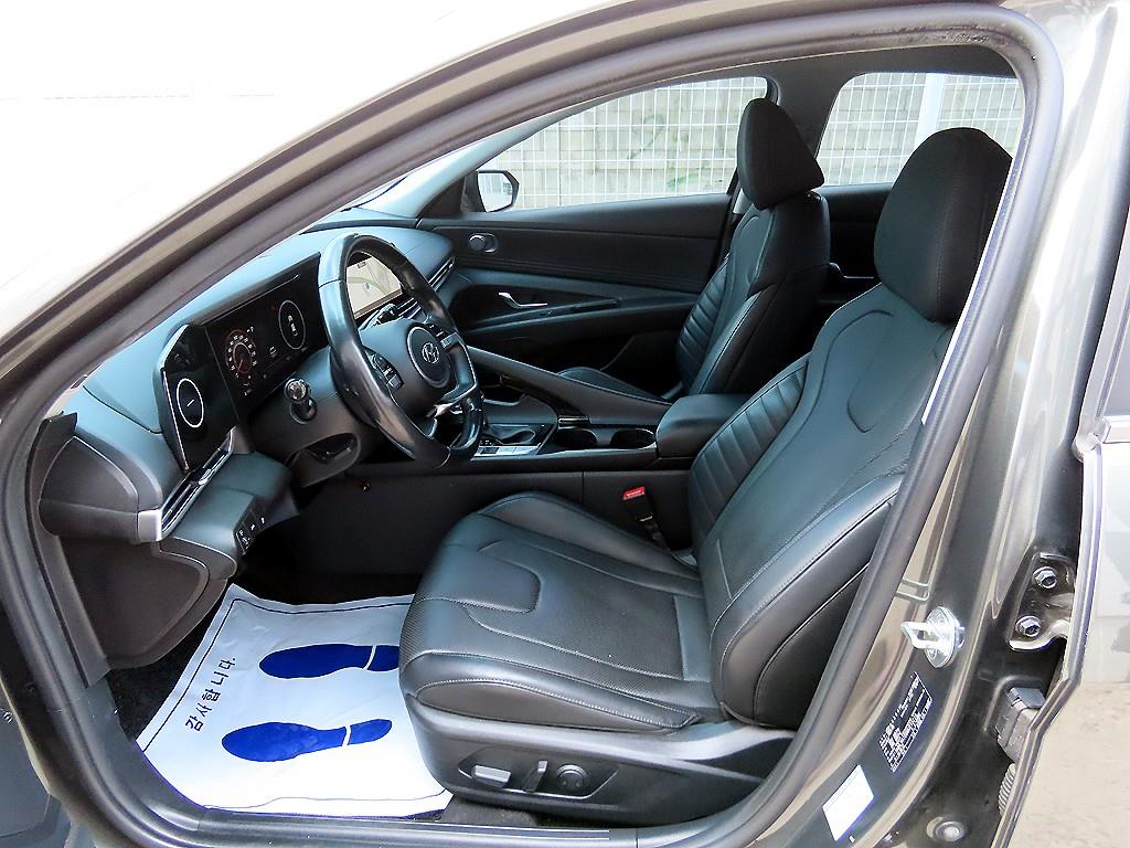 HYUNDAI Avante - Vista 7