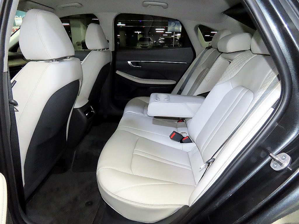 HYUNDAI Sonata - Vista 9