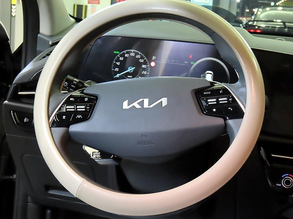 KIA Niro - Vista 10