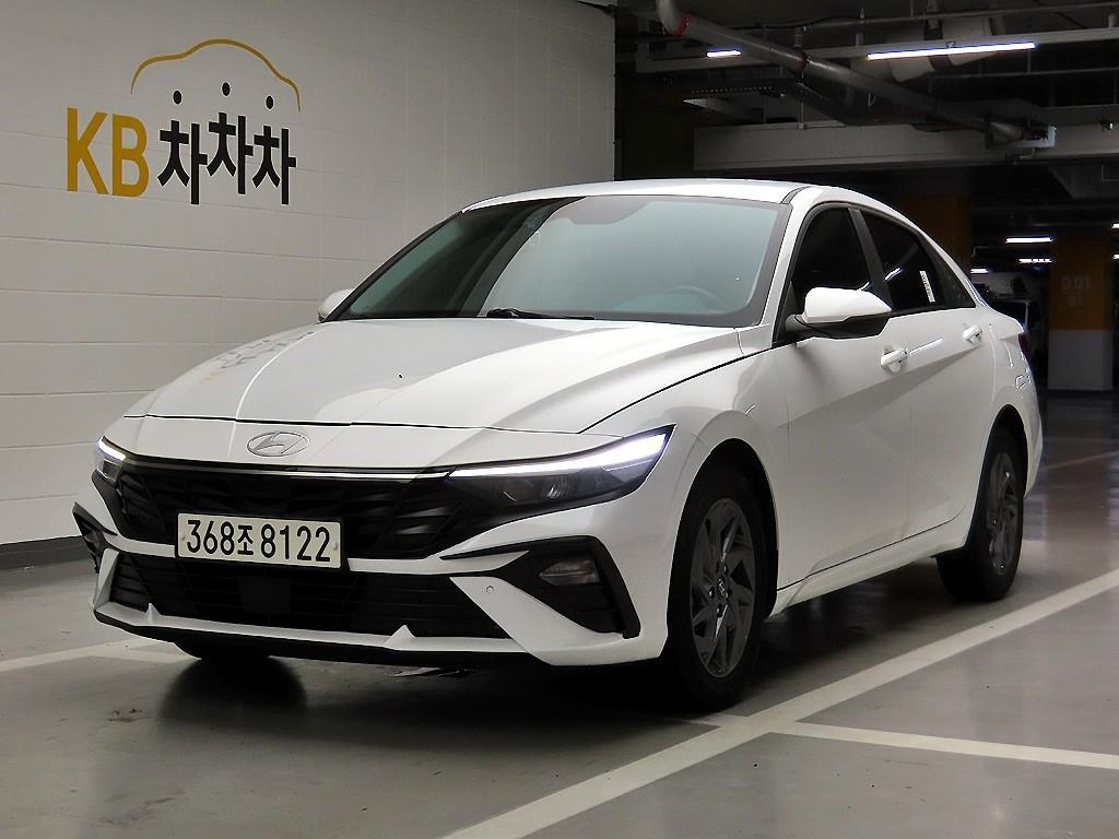 HYUNDAI Avante - Vista 2