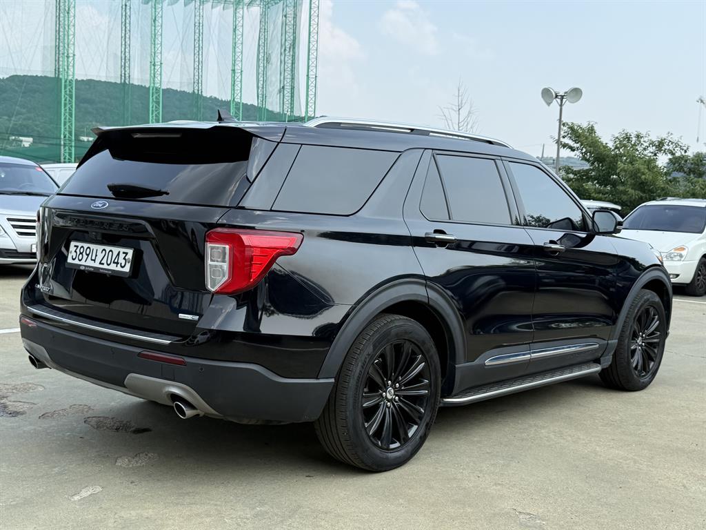 Ford Explorer - Vista 8
