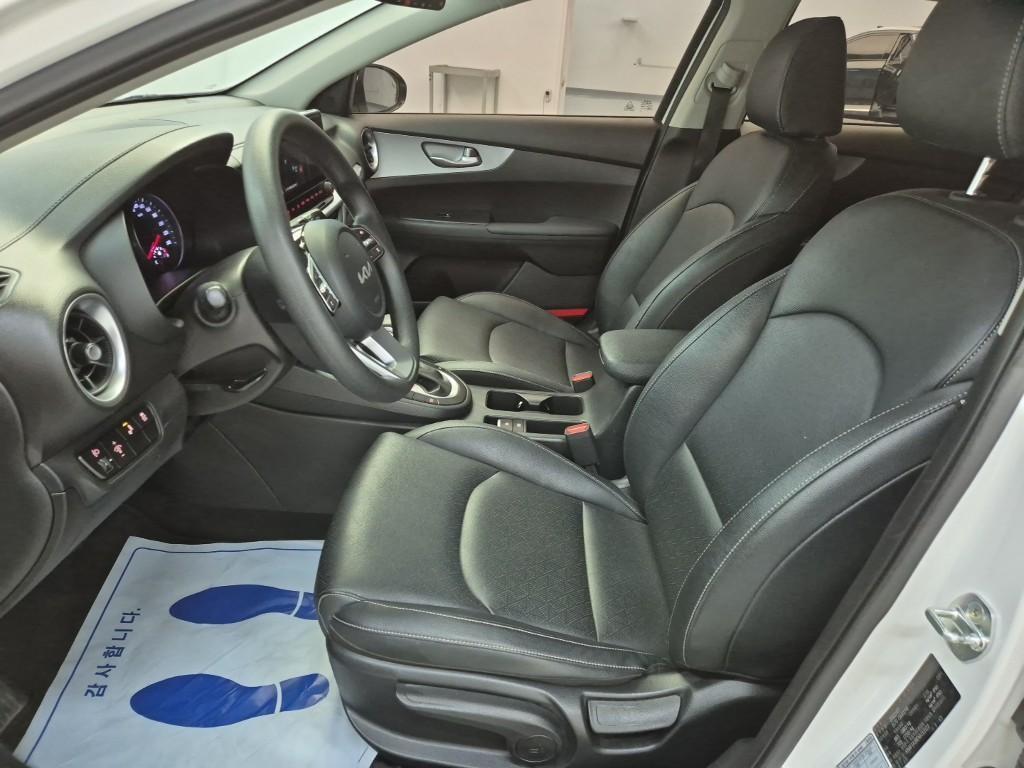 KIA K3 2022 Blanco - Importación desde Corea - HF Imports Iquique - Foto 13