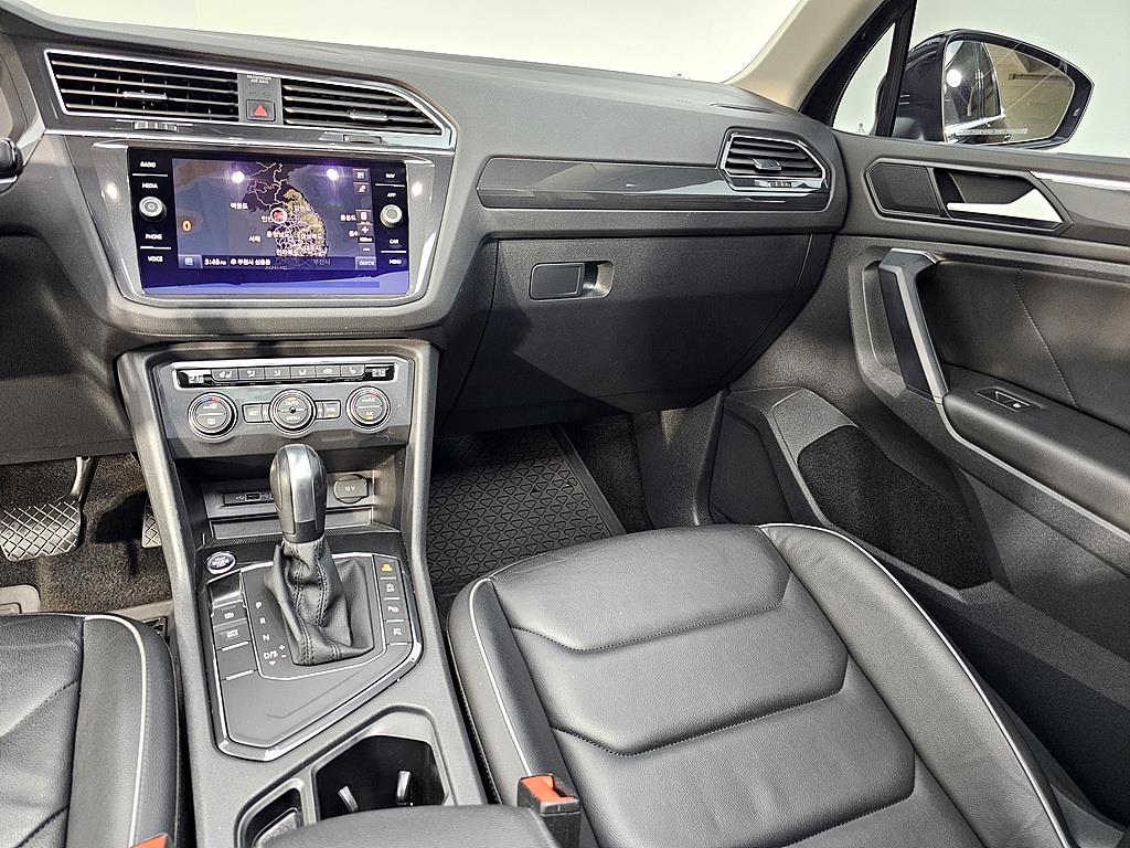 Volkswagen Tiguan - Vista 12