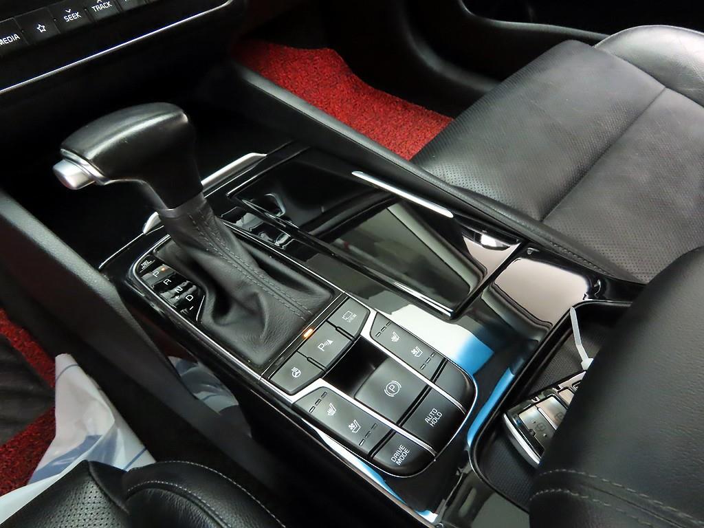 KIA K7 - Vista 12