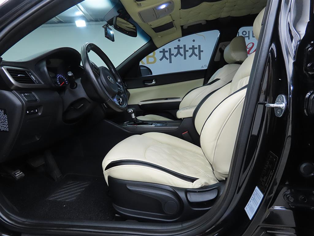 KIA K5 - Vista 7
