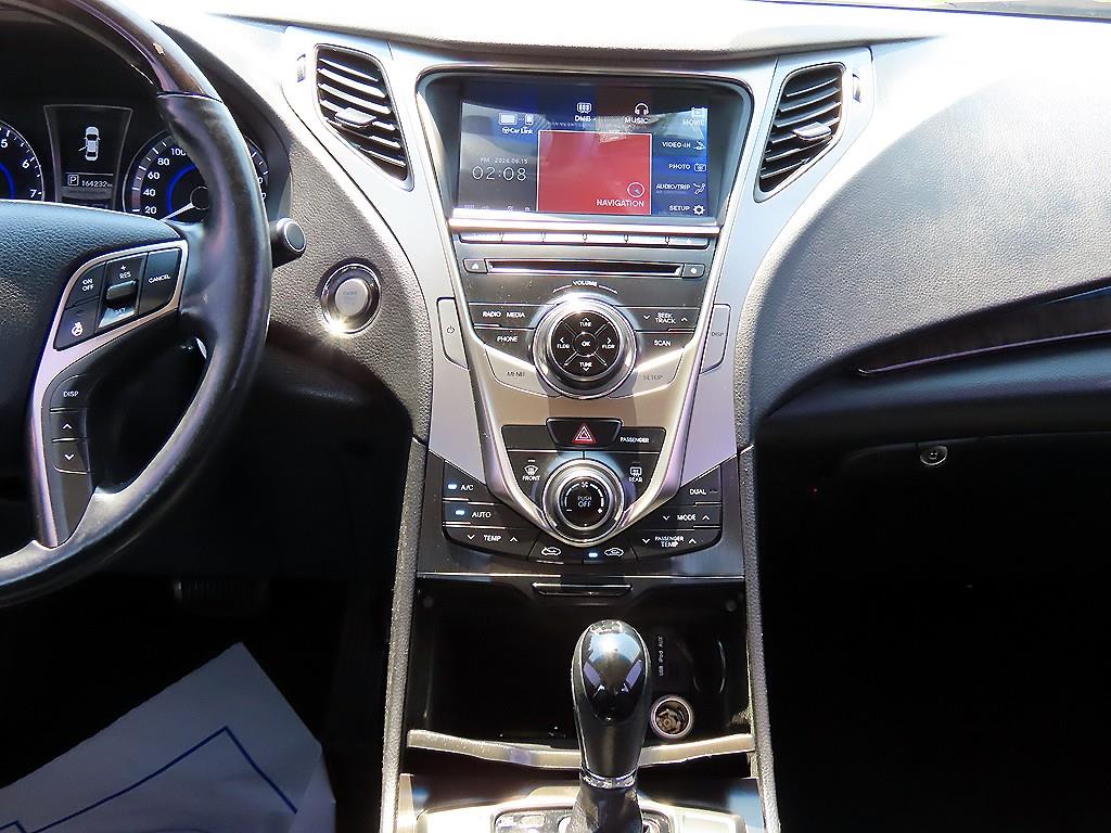 HYUNDAI Grandeur - Vista 12