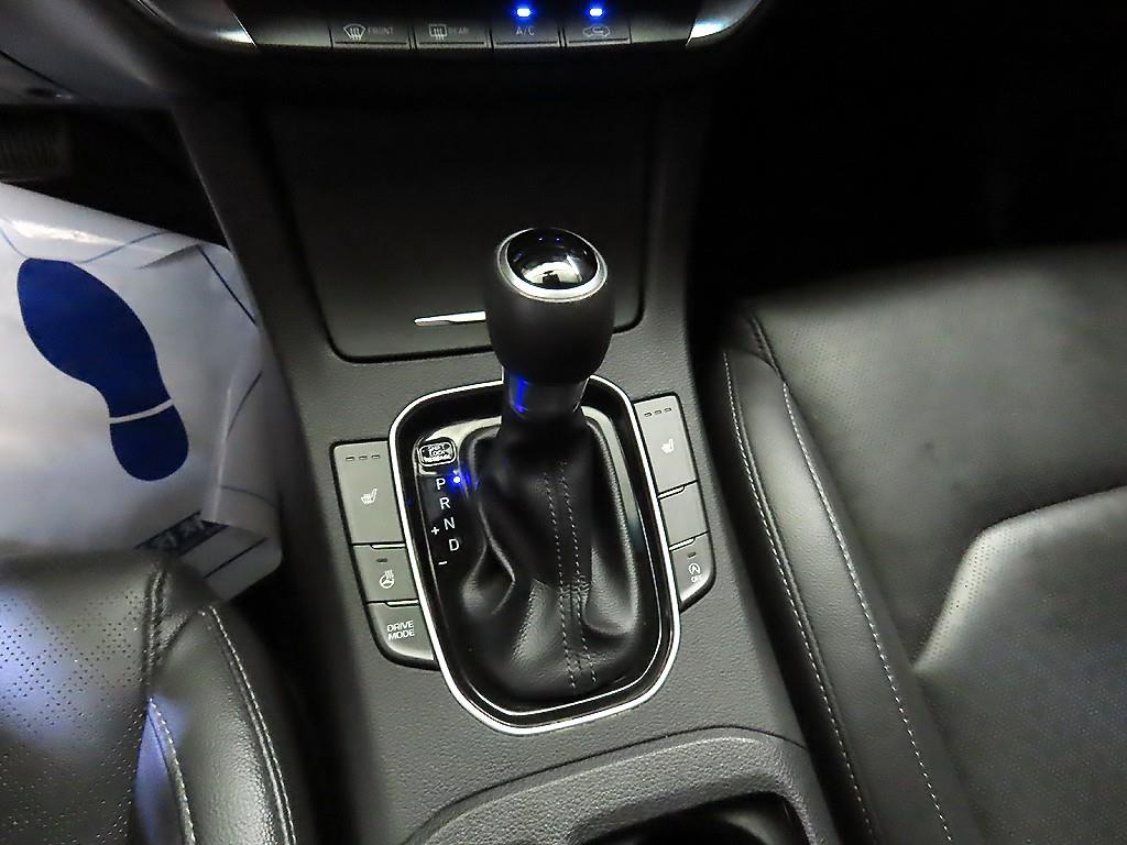 HYUNDAI i30 2018 Negro - Importación desde Corea - HF Imports Iquique - Foto 14