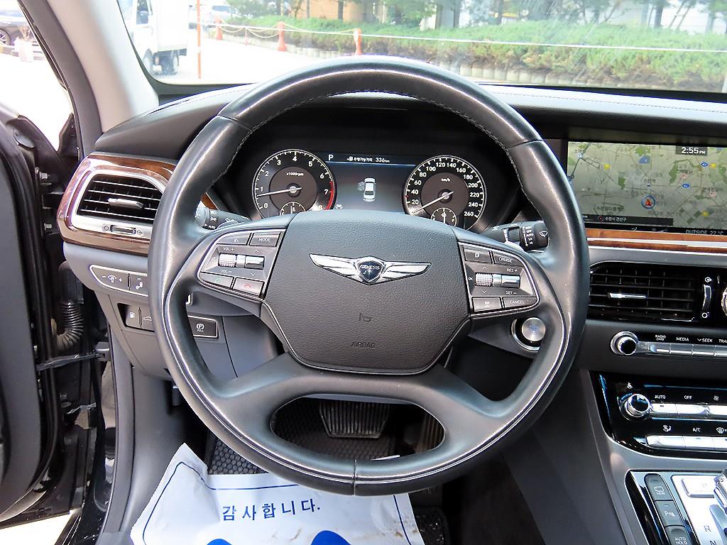 Genesis EQ900 - Vista 10