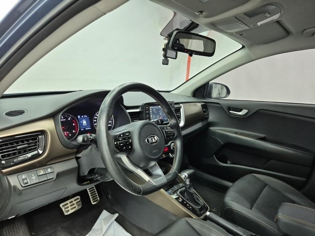 KIA Stonic - Vista 9