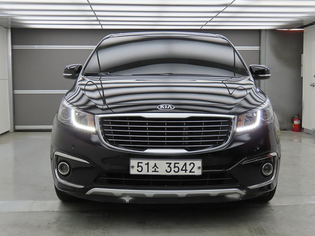 KIA Carnival - Vista 2