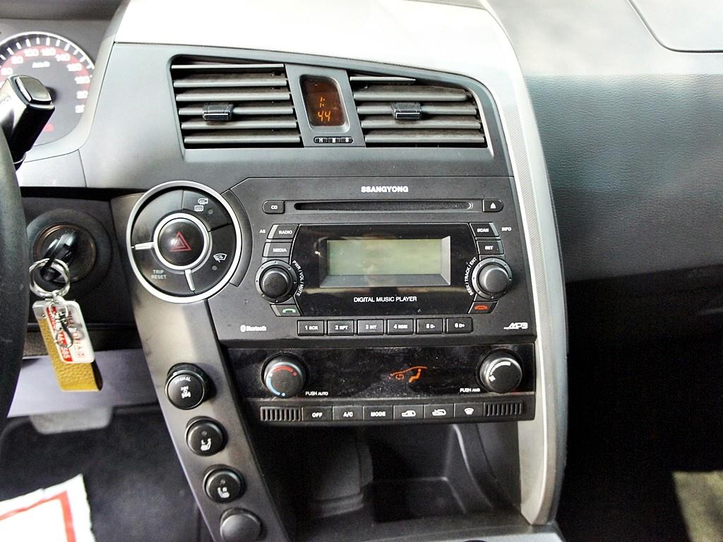 Ssangyong Korando - Vista 12