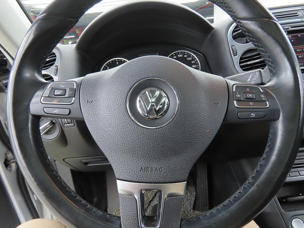 Volkswagen Tiguan - Vista 11