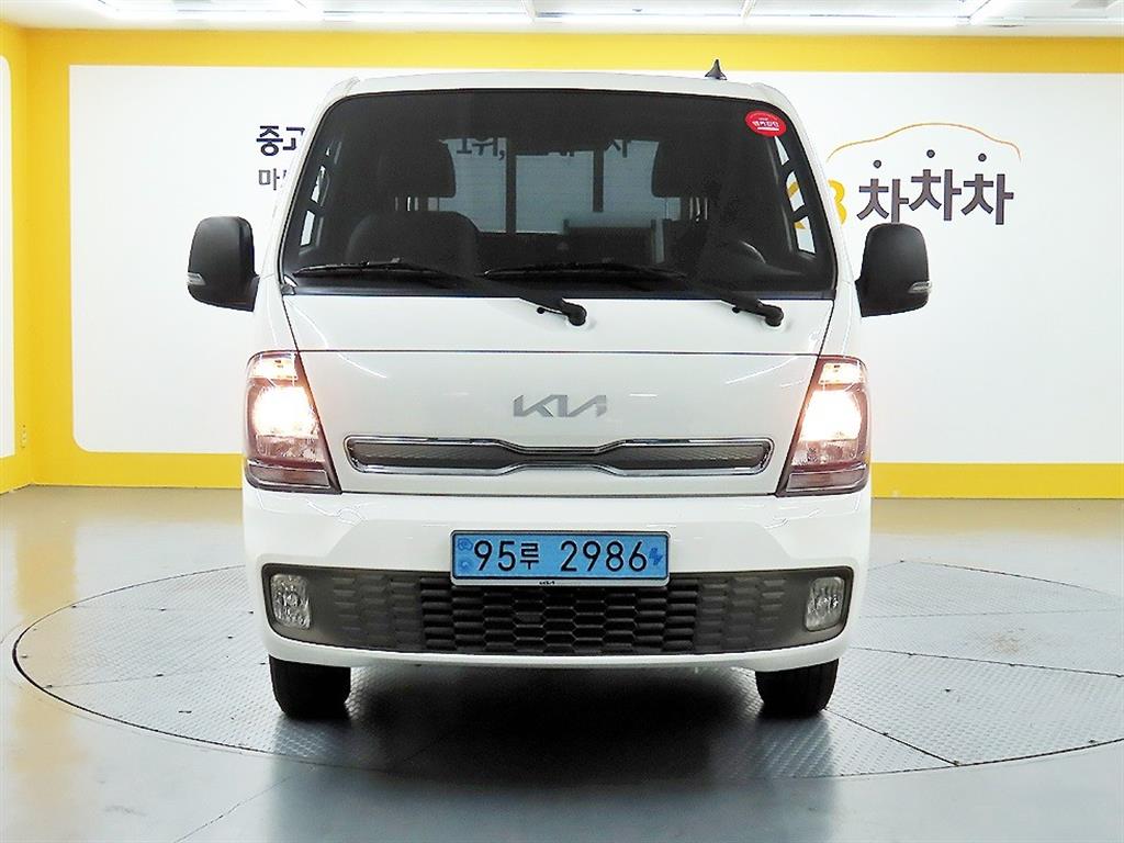Small Truck Top_Powergate 2023 Blanco - Importación desde Corea - HF Imports Iquique - Foto 1