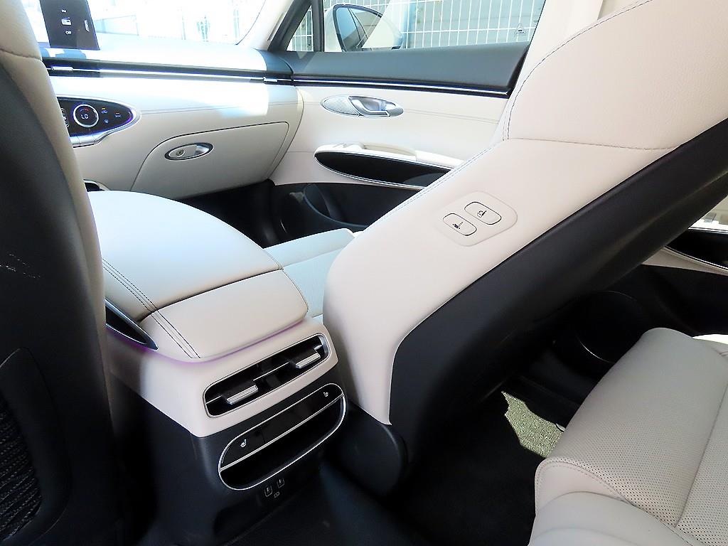 Genesis GV70 2022 Blanco - Importación desde Corea - HF Imports Iquique - Foto 16