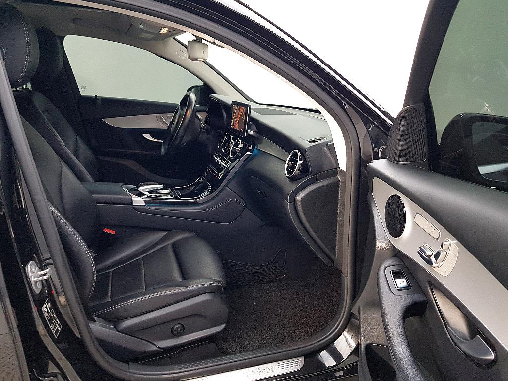Mercedes Benz GLC Class 2018 Negro - Importación desde Corea - HF Imports Iquique - Foto 14