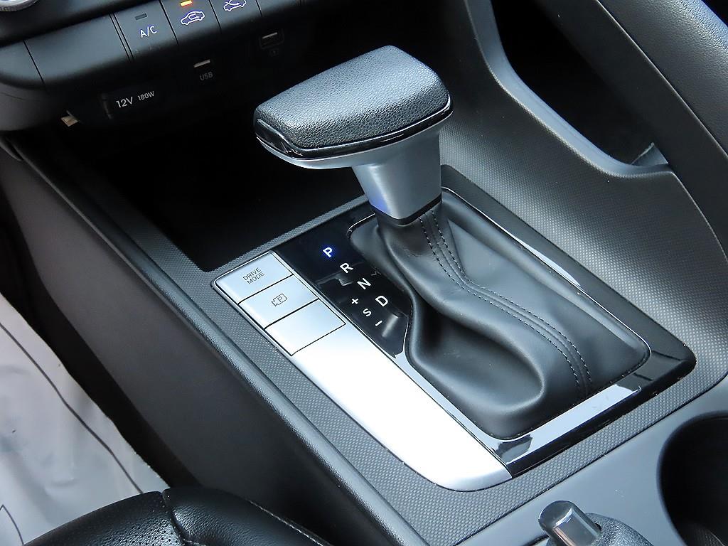 HYUNDAI Avante - Vista 12