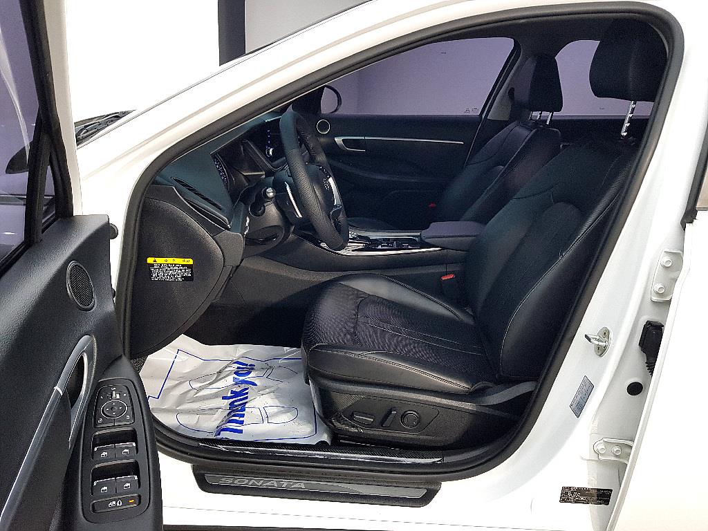 HYUNDAI Sonata - Vista 9
