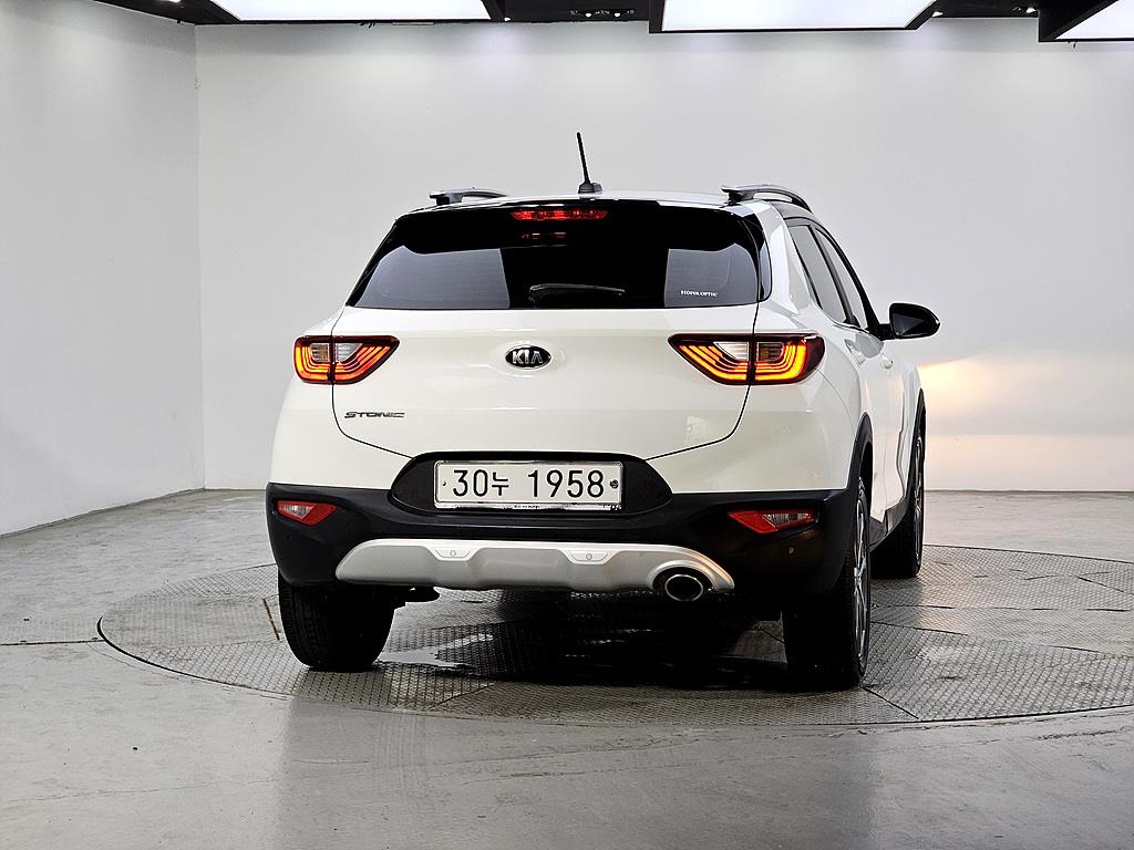 KIA Stonic - Vista 3