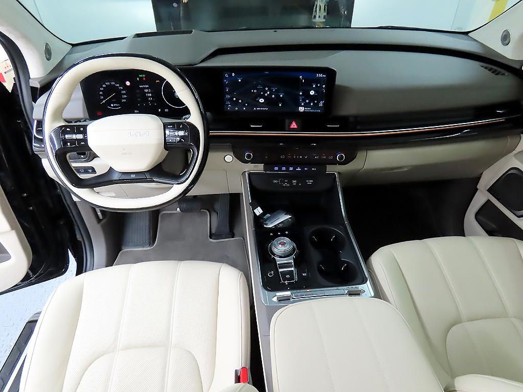 KIA Carnival - Vista 9