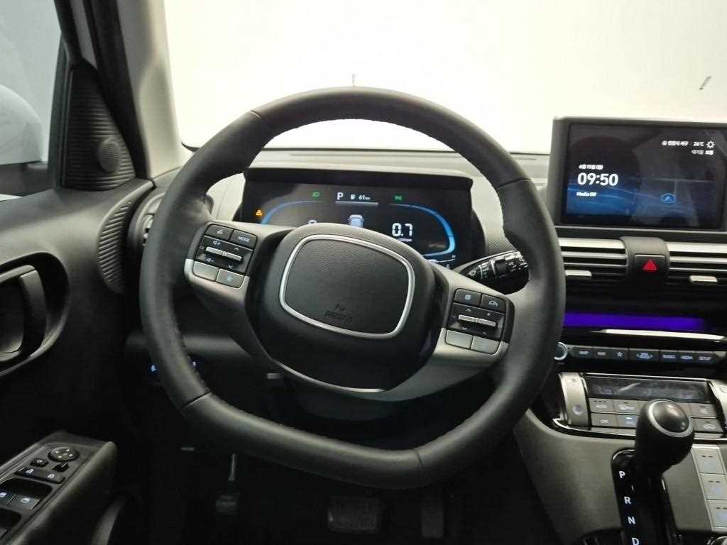 HYUNDAI Casper - Vista 11