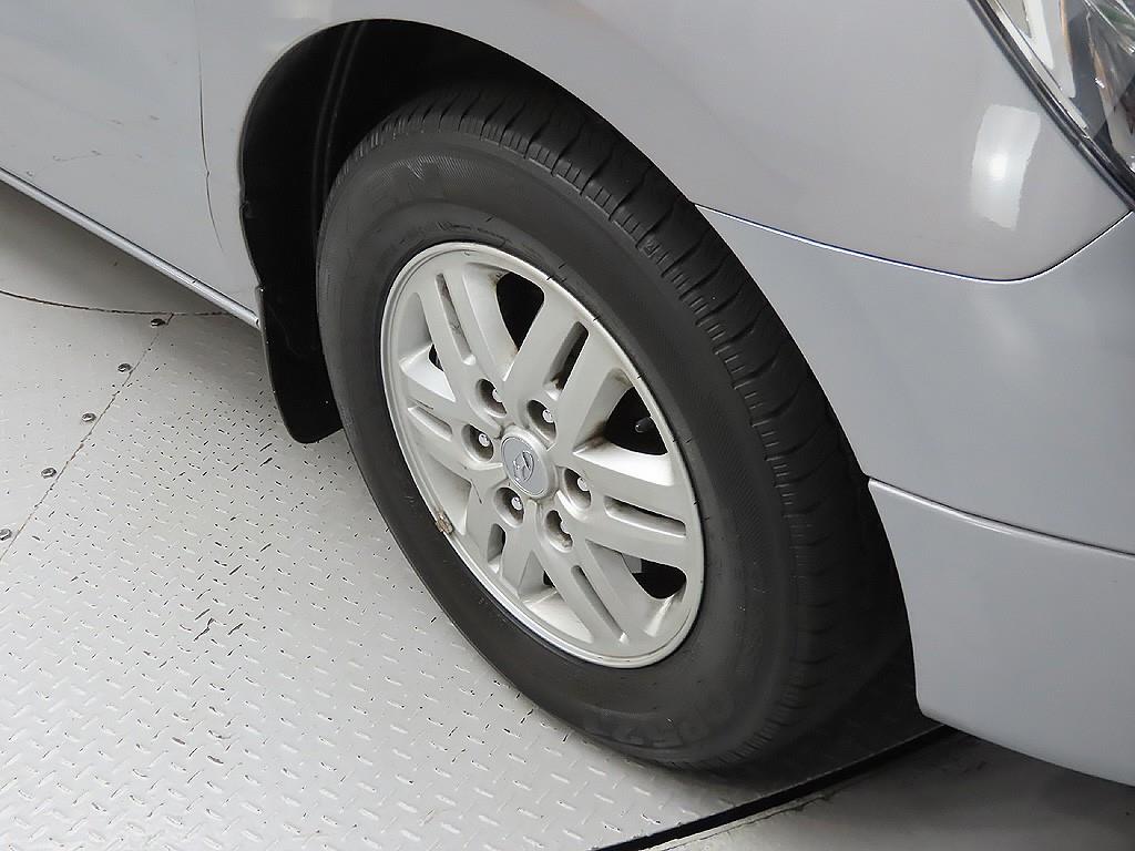 HYUNDAI Starex - Vista 7